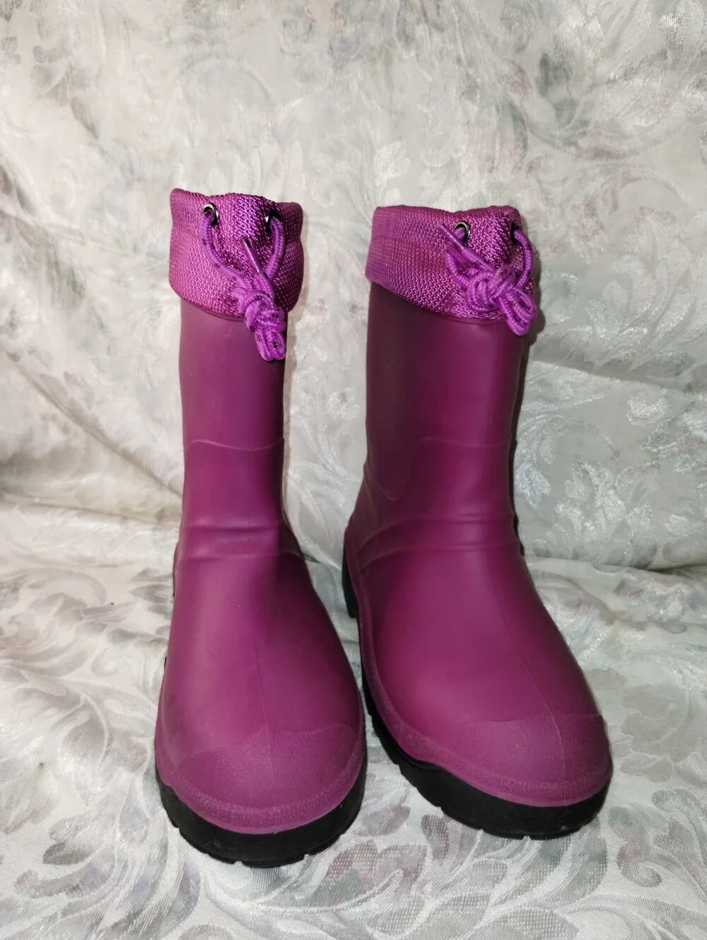 Size 6 Waterproof Child Boots / Fuchsia Color